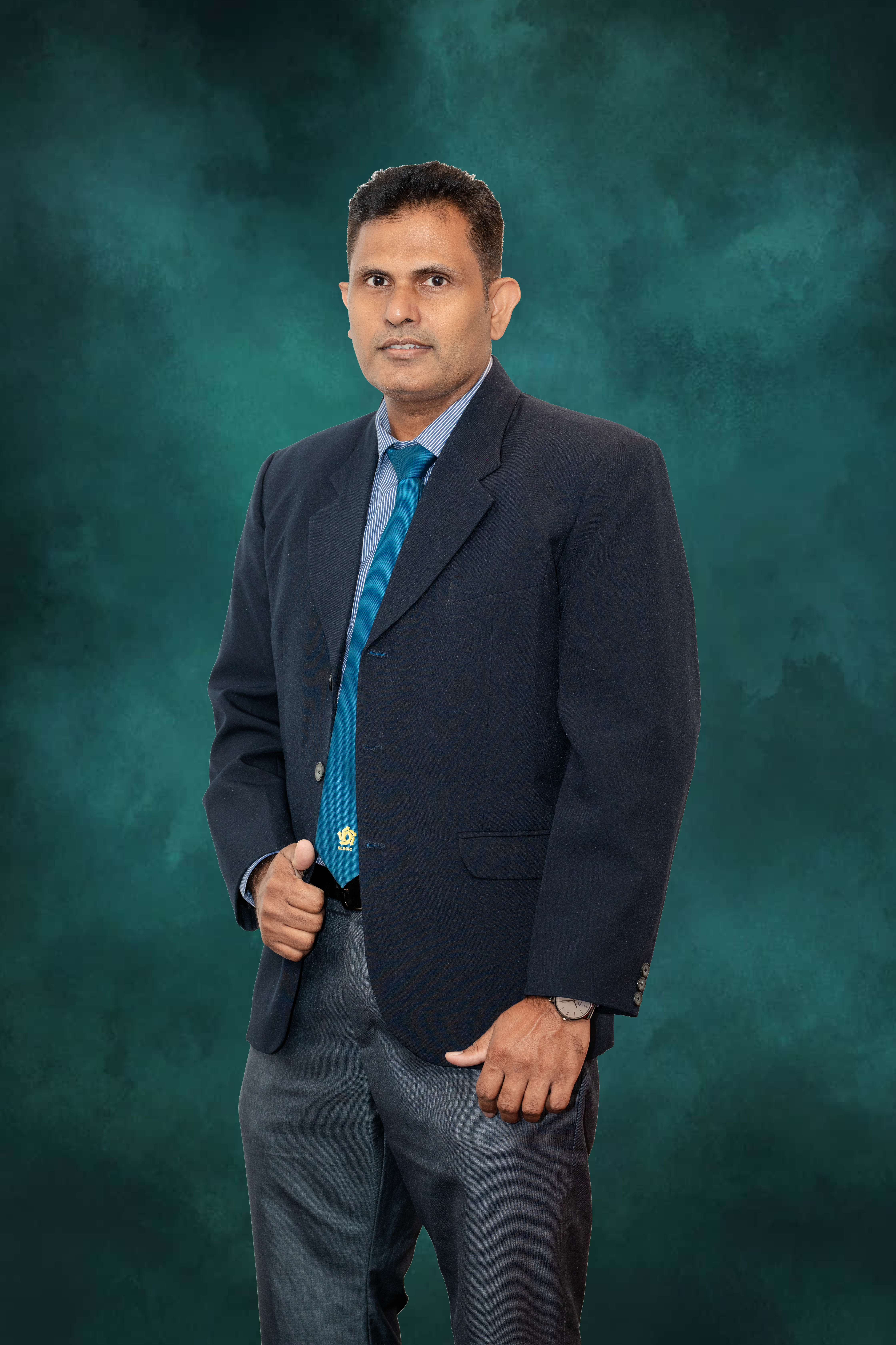 Mr. Raveen Ovitigala
